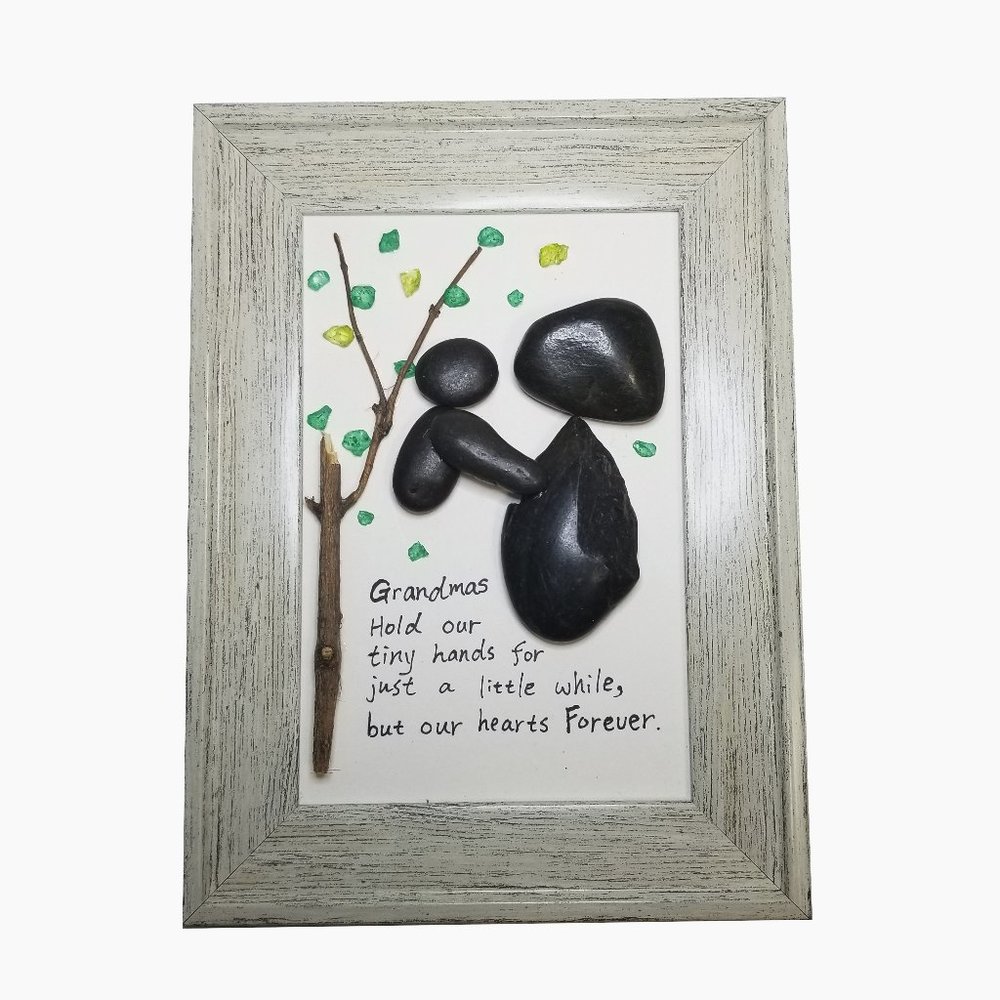 Pebble Art Picture – Grandmas
